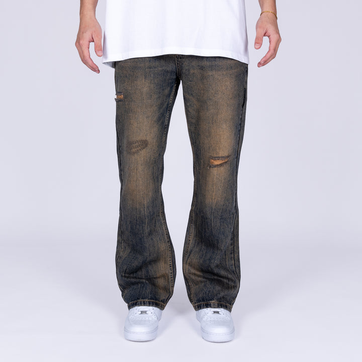 WASHED FLARED JEANS
